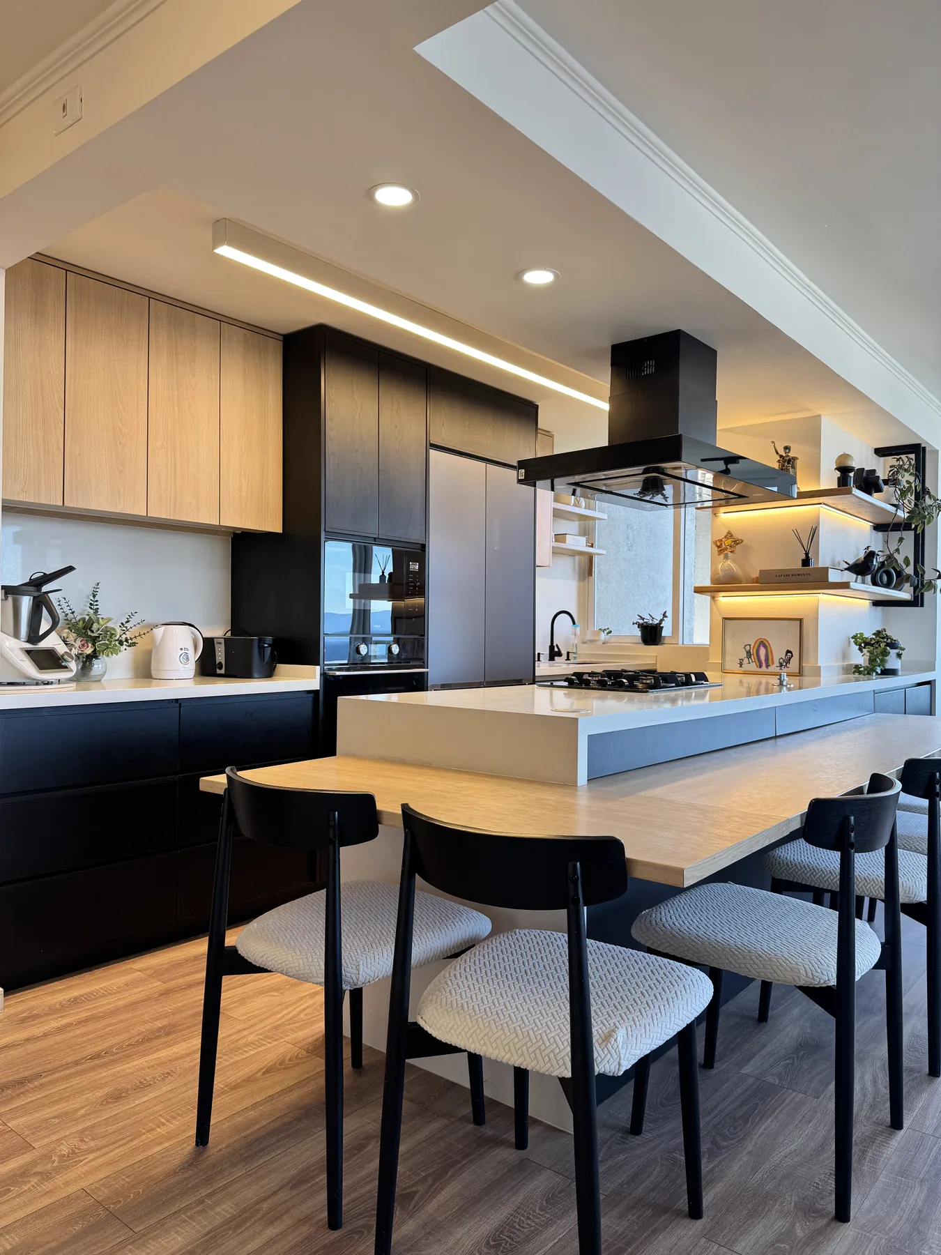 Vista amplia del proyecto de cocina