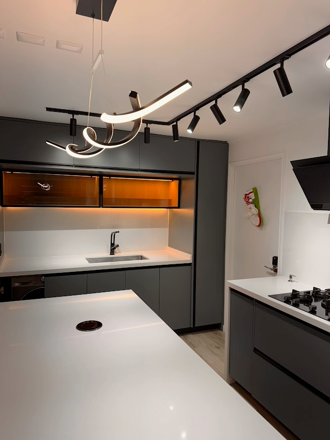 Detalle cajones cierre suave cocina